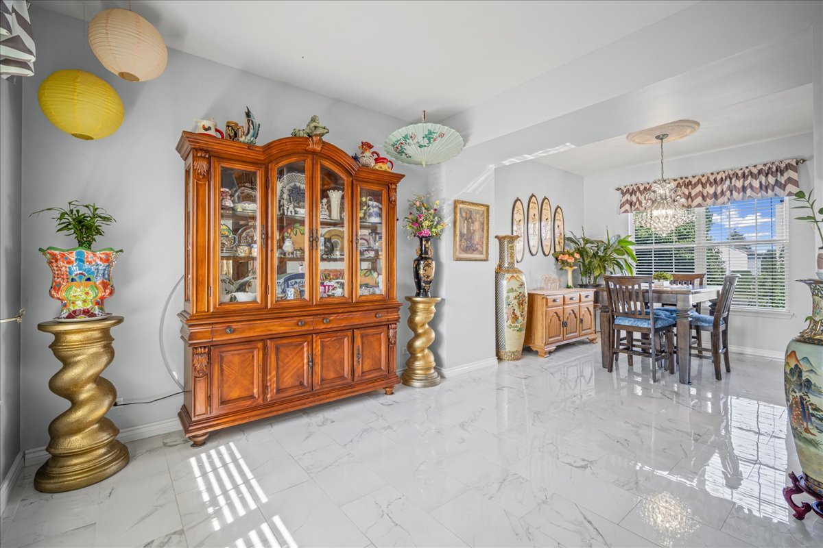345 Kestrel Lane