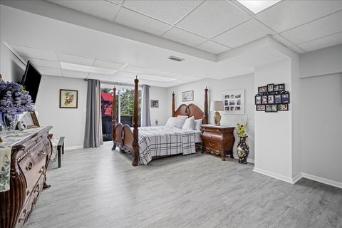 Tiny photo for 345 Kestrel Lane, Lindenhurst, IL 60046 (MLS # 12443936)