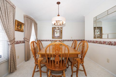 Tiny photo for 17 Downing Circle, Bloomington, IL 61704 (MLS # 12518980)