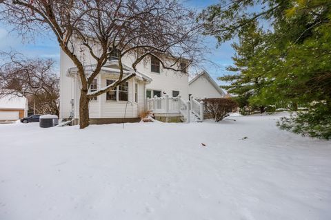 Tiny photo for 17 Downing Circle, Bloomington, IL 61704 (MLS # 12518980)