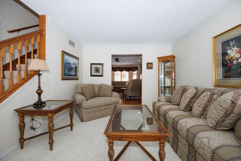 Tiny photo for 17 Downing Circle, Bloomington, IL 61704 (MLS # 12518980)