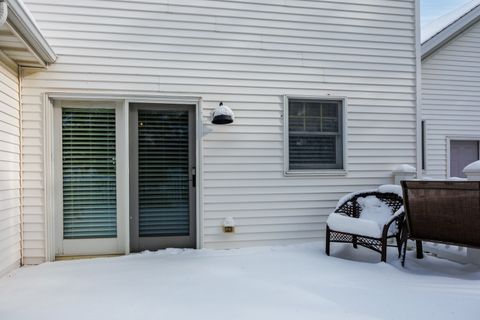 Tiny photo for 17 Downing Circle, Bloomington, IL 61704 (MLS # 12518980)