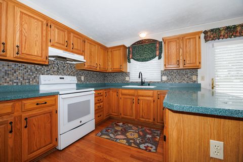 Tiny photo for 17 Downing Circle, Bloomington, IL 61704 (MLS # 12518980)