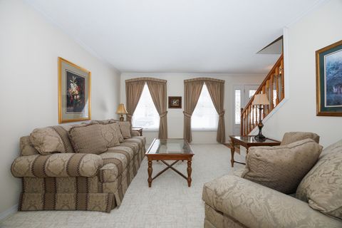 Tiny photo for 17 Downing Circle, Bloomington, IL 61704 (MLS # 12518980)