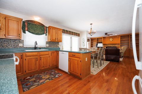 Tiny photo for 17 Downing Circle, Bloomington, IL 61704 (MLS # 12518980)