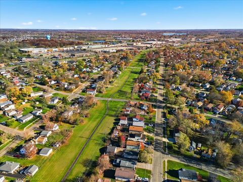 Tiny photo for 121 E Clarendon Drive, Round Lake Beach, IL 60073 (MLS # 12552216)