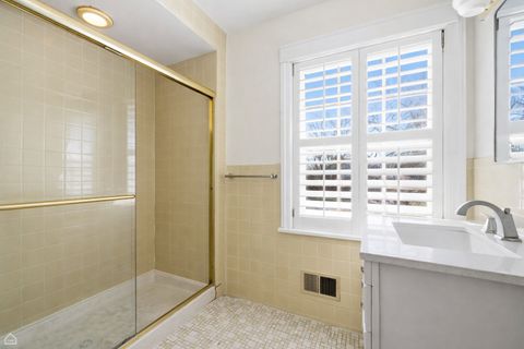 Tiny photo for 1940 Chestnut Avenue, Wilmette, IL 60091 (MLS # 12602580)