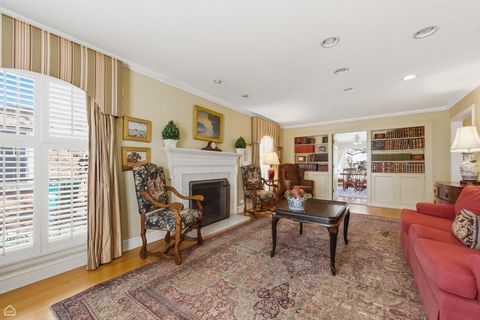 Tiny photo for 1940 Chestnut Avenue, Wilmette, IL 60091 (MLS # 12602580)
