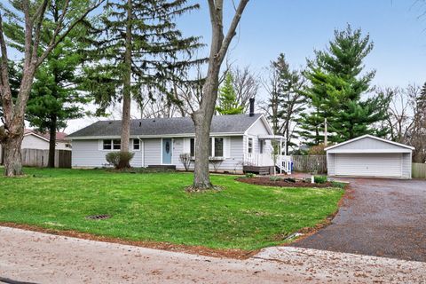 270 S Ott Avenue Glen Ellyn IL 60137