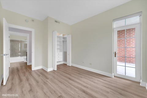 Tiny photo for 1 ITASCA Place #302, Itasca, IL 60143 (MLS # 12684431)