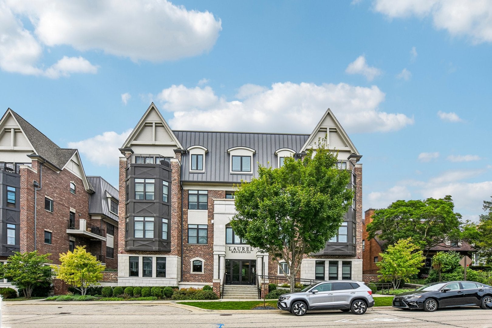 815 Laurel Avenue 106