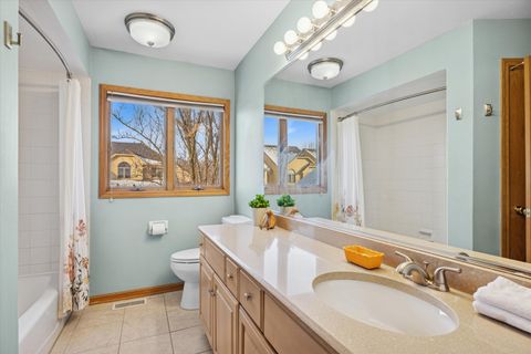 Tiny photo for 8539 Thistlewood Court, Darien, IL 60561 (MLS # 12529906)