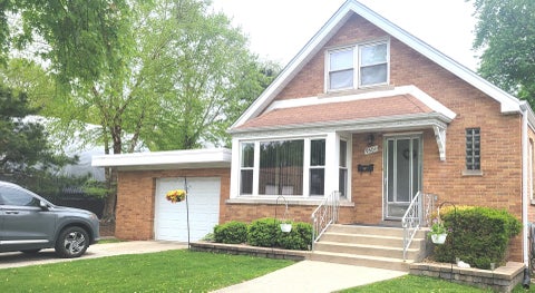Tiny photo for 9301 S Spaulding Avenue, Evergreen Park, IL 60805 (MLS # 12639668)