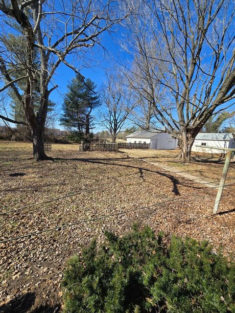 Tiny photo for 922 S Giant City Road S, Carbondale, IL 62902 (MLS # 12568590)