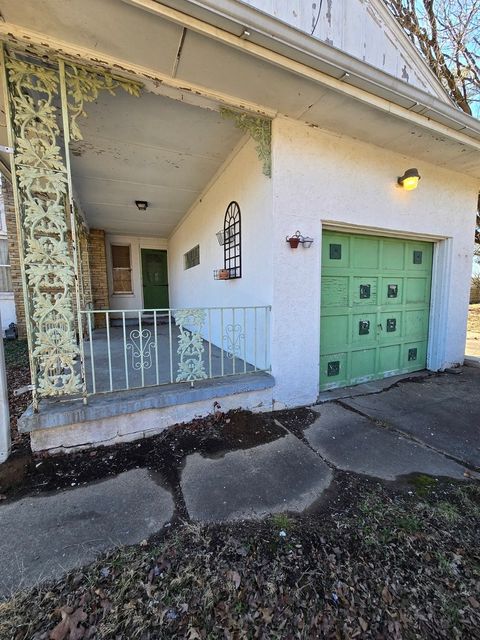 Tiny photo for 922 S Giant City Road S, Carbondale, IL 62902 (MLS # 12568590)