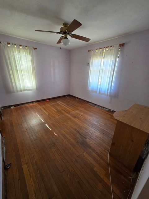 Tiny photo for 922 S Giant City Road S, Carbondale, IL 62902 (MLS # 12568590)