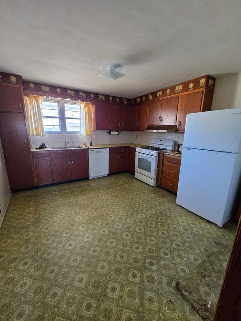 Tiny photo for 922 S Giant City Road S, Carbondale, IL 62902 (MLS # 12568590)