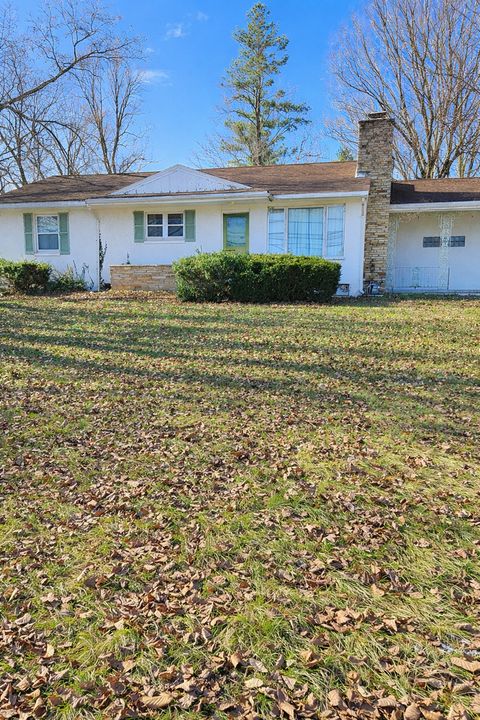 Photo of 922 S Giant City Road S, Carbondale, IL 62902 (MLS # 12568590)