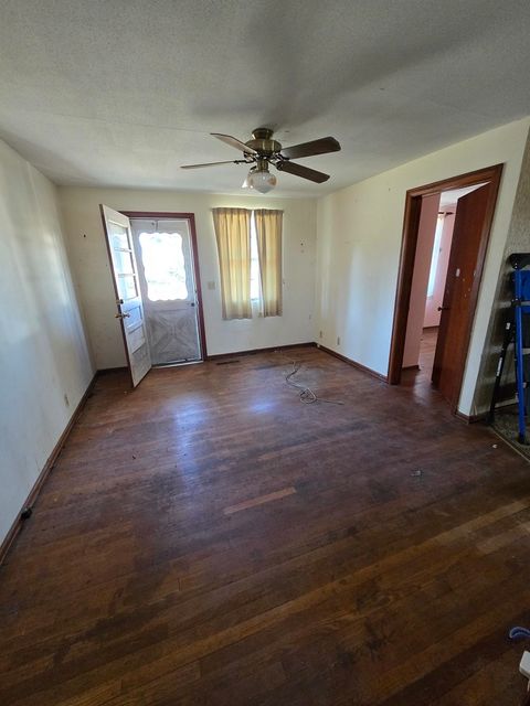 Tiny photo for 922 S Giant City Road S, Carbondale, IL 62902 (MLS # 12568590)