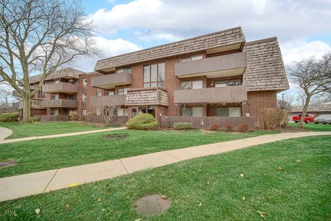 Tiny photo for 491 Timber Ridge Drive #101, Carol Stream, IL 60188 (MLS # 12538738)