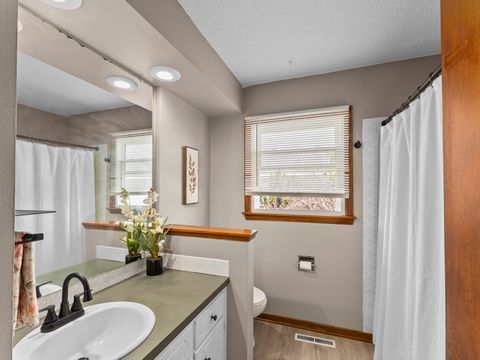 Tiny photo for 2628 N Gayman Avenue, Davenport, IA 52804 (MLS # 12605841)