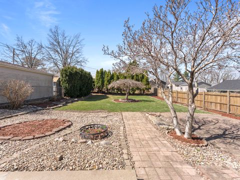 Tiny photo for 2628 N Gayman Avenue, Davenport, IA 52804 (MLS # 12605841)