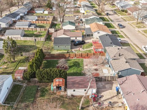 Tiny photo for 2628 N Gayman Avenue, Davenport, IA 52804 (MLS # 12605841)