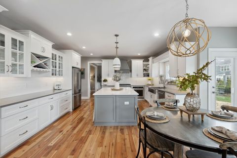 Tiny photo for 39W869 Kellar Square, Geneva, IL 60134 (MLS # 12567014)