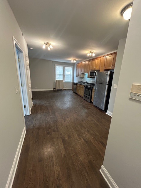 4554 W George Street 1