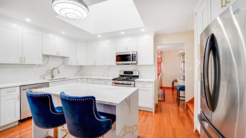 Tiny photo for 4832 W 107th Street, Oak Lawn, IL 60453 (MLS # 11949583)