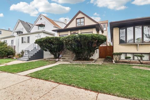 Tiny photo for 3921 N Newcastle Avenue, Chicago, IL 60634 (MLS # 12599195)