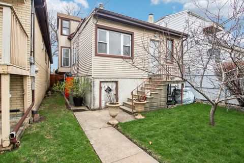 Tiny photo for 3921 N Newcastle Avenue, Chicago, IL 60634 (MLS # 12599195)