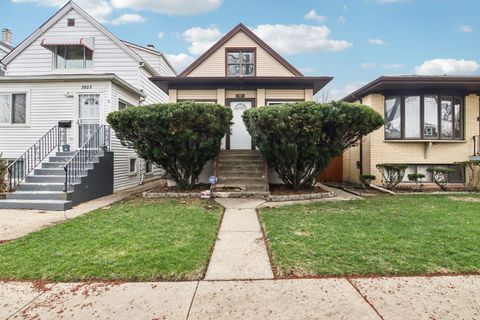 Photo of 3921 N Newcastle Avenue, Chicago, IL 60634 (MLS # 12599195)