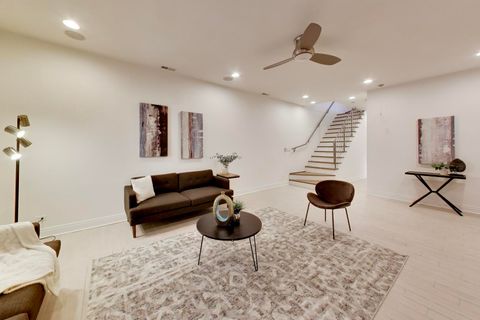 Tiny photo for 3407 N Bell Avenue #B, Chicago, IL 60618 (MLS # 12612107)