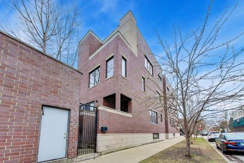 Photo of 3407 N Bell Avenue #B, Chicago, IL 60618 (MLS # 12612107)