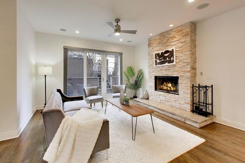 Tiny photo for 3407 N Bell Avenue #B, Chicago, IL 60618 (MLS # 12612107)