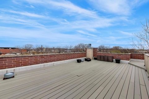 Tiny photo for 3407 N Bell Avenue #B, Chicago, IL 60618 (MLS # 12612107)