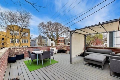 Tiny photo for 3407 N Bell Avenue #B, Chicago, IL 60618 (MLS # 12612107)