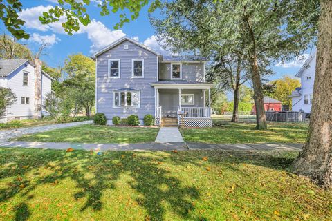 641 E Center Street Paxton IL 60957