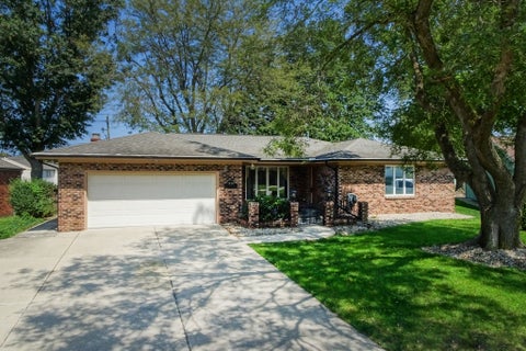 Photo of 1420 Westview Drive, Normal, IL 61761 (MLS # 12738884)