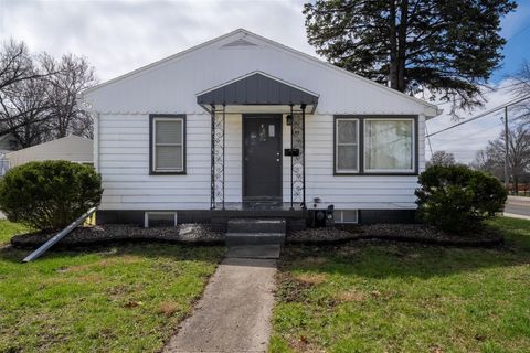 Photo of 739 Hale Street, Normal, IL 61761 (MLS # 12604249)