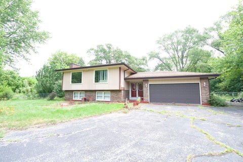 Photo of 3914 Raycraft Road, Woodstock, IL 60098 (MLS # 12702310)