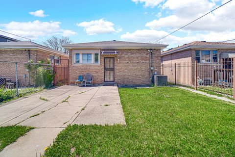 Tiny photo for 7325 S Wolcott Avenue, Chicago, IL 60636 (MLS # 12633742)