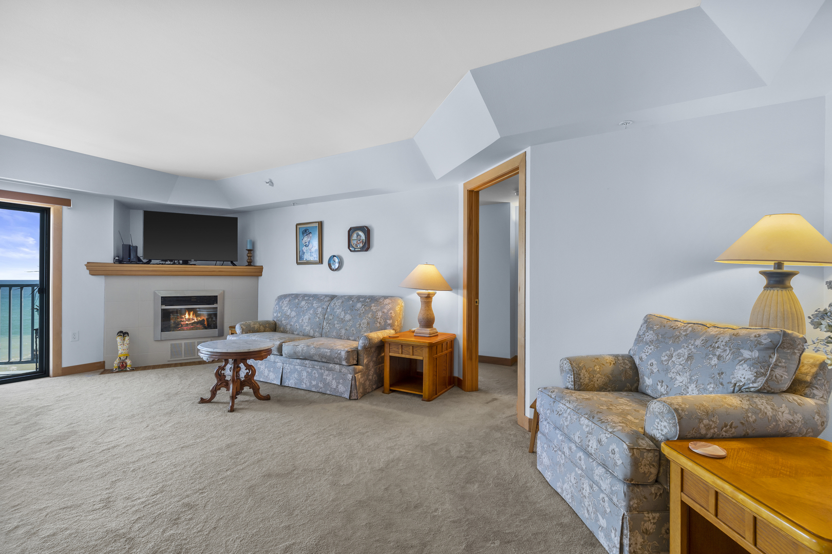 415 N Lake Street 602