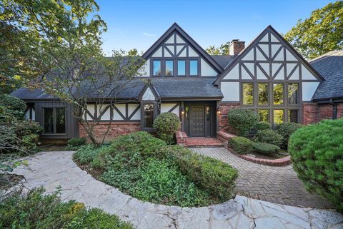 Tiny photo for 23W121 Kings Court, Glen Ellyn, IL 60137 (MLS # 12493394)