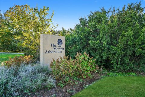 Tiny photo for 23W121 Kings Court, Glen Ellyn, IL 60137 (MLS # 12493394)
