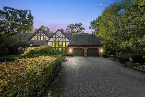 Tiny photo for 23W121 Kings Court, Glen Ellyn, IL 60137 (MLS # 12493394)