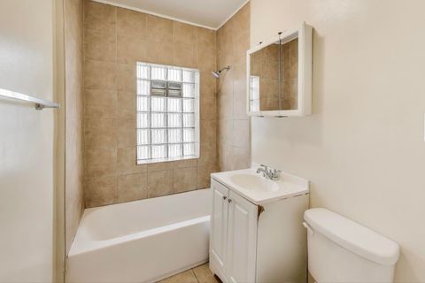 Tiny photo for 5928 W Walton Street, Chicago, IL 60651 (MLS # 12525000)