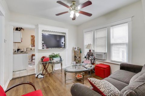 Tiny photo for 5928 W Walton Street, Chicago, IL 60651 (MLS # 12525000)