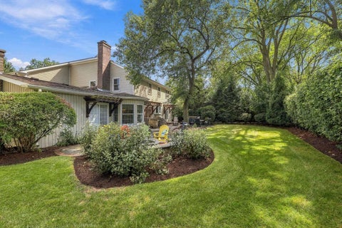Tiny photo for 2068 N Butternut Ln Lane, Northbrook, IL 60062 (MLS # 12770984)